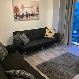  Apartment Heart Of The 2